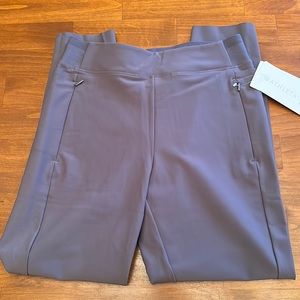 Athleta Stellar Tight legging. Size 8P